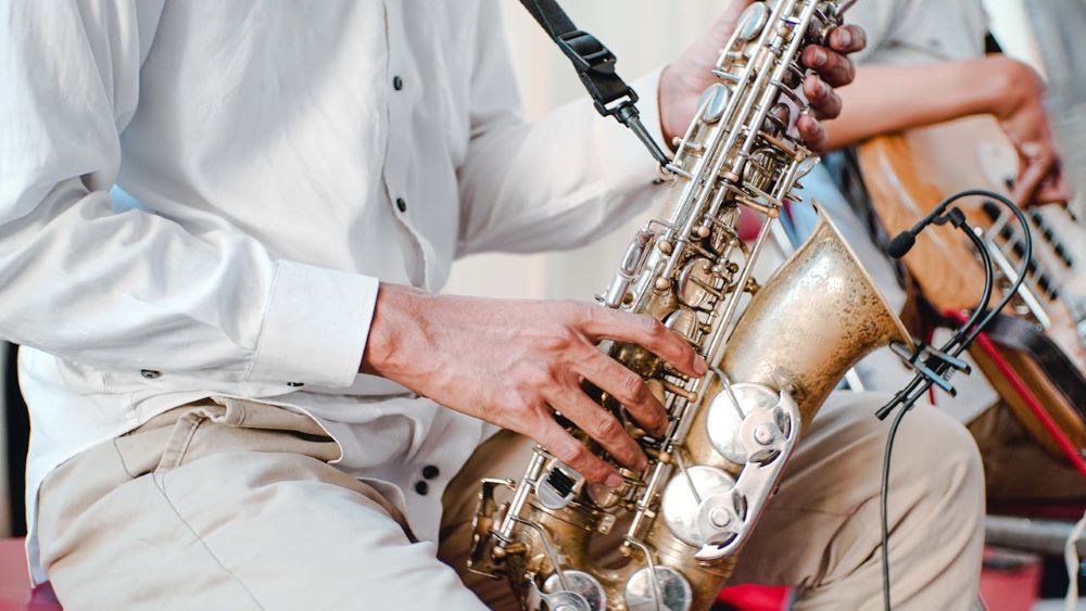 Read more about the article From Tuba to Double Bass: The Evolution of Bass Instruments in Jazz